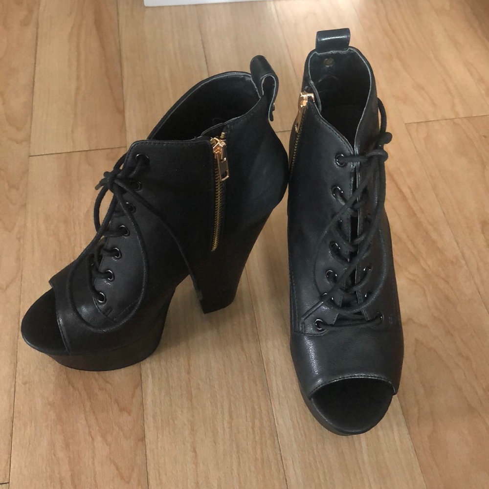 Steve Madden Booties